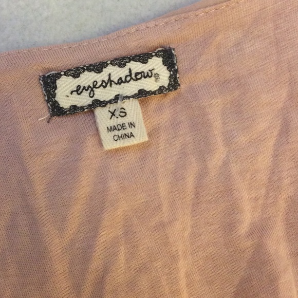 Eyeshadow blush pink cold shoulder v-neck bodysuit - Picture 7 of 8